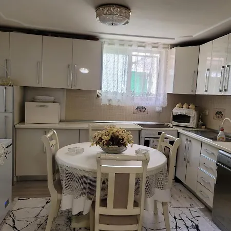 Apartment Sweet *